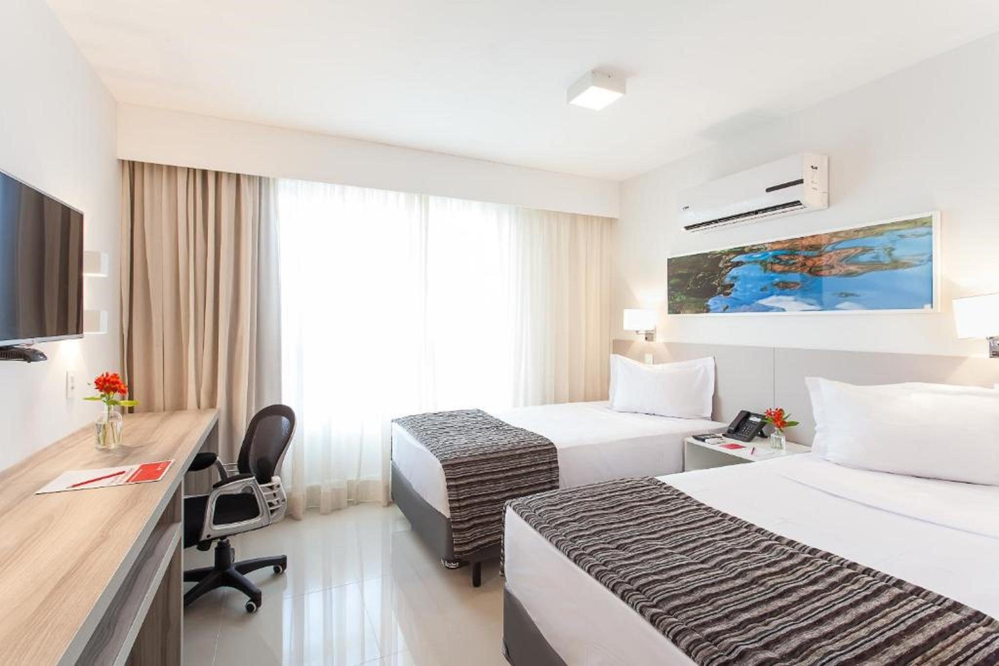 Ramada Hotel&Suites Campos Pelinca Campos dos Goytacazes Exterior foto