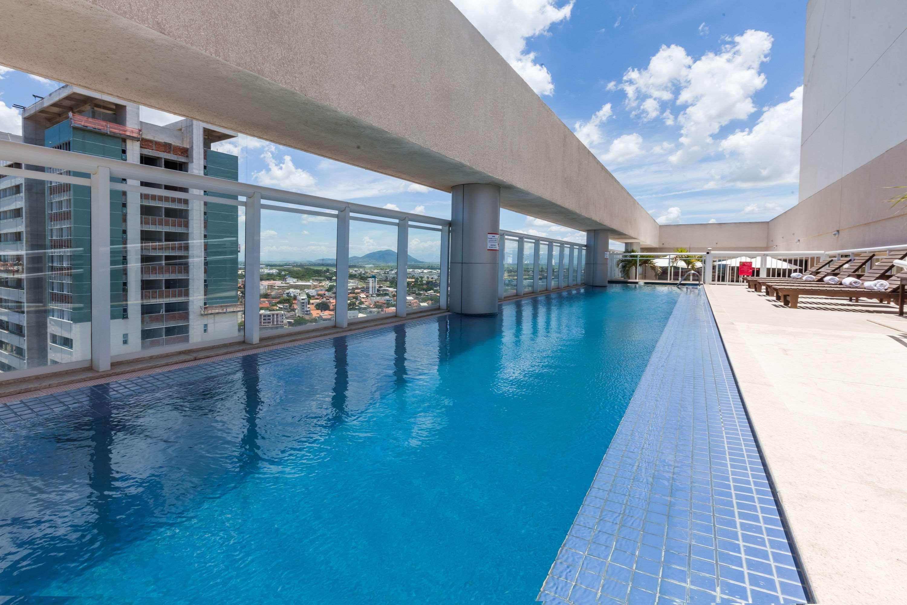 Ramada Hotel&Suites Campos Pelinca Campos dos Goytacazes Exterior foto