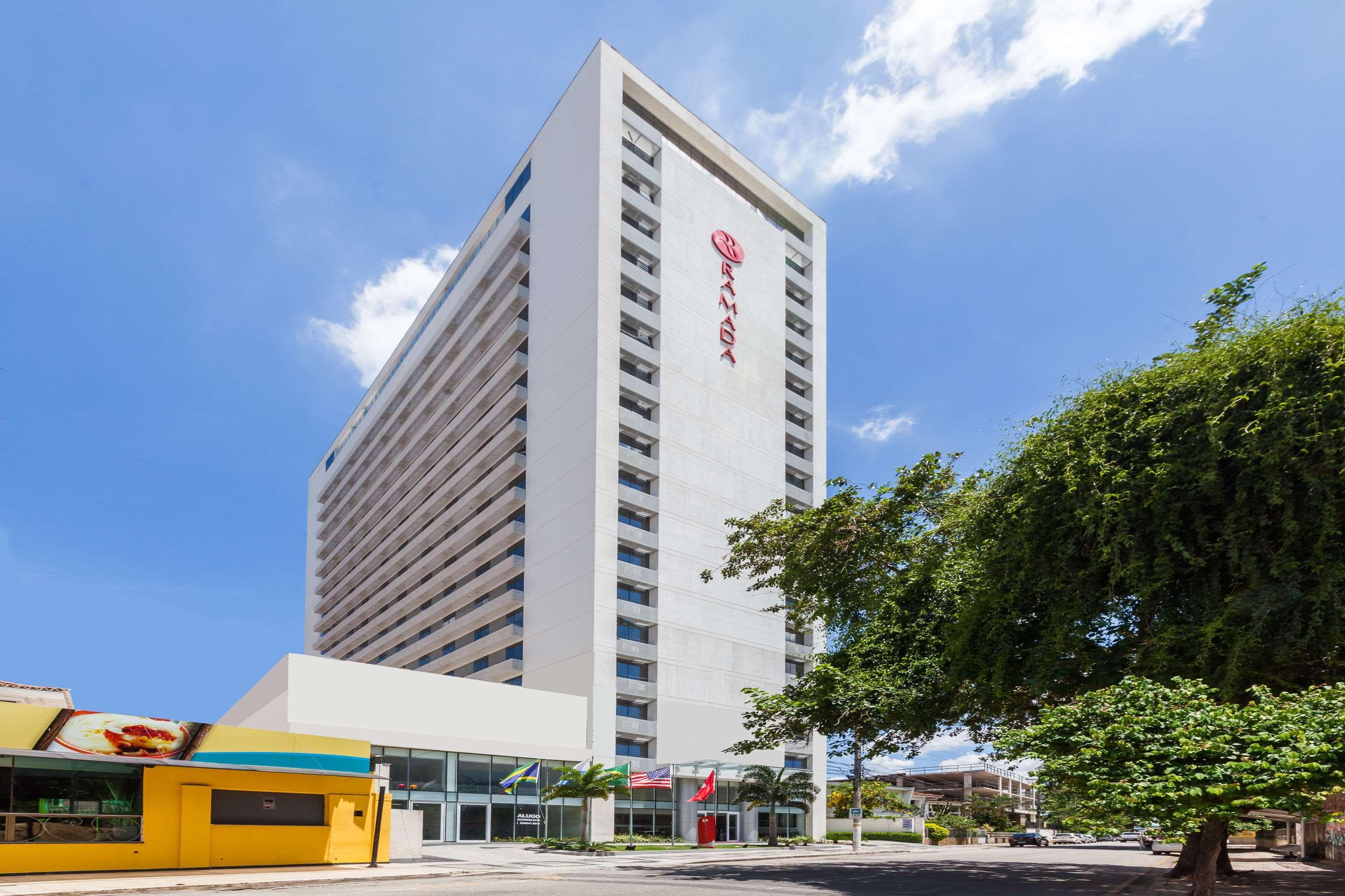 Ramada Hotel&Suites Campos Pelinca Campos dos Goytacazes Exterior foto